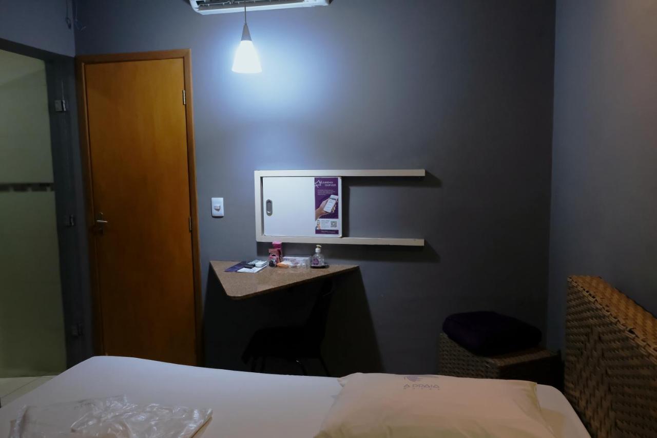 A Praia Motel Можи-Мирин Экстерьер фото