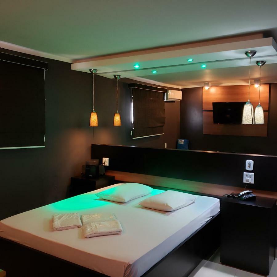 A Praia Motel Можи-Мирин Экстерьер фото